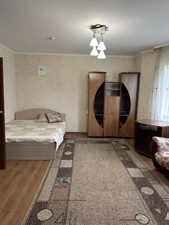 Студия Тюменская область, Тюмень ул. Республики, 86к2 (32.0 м) - Фото 1