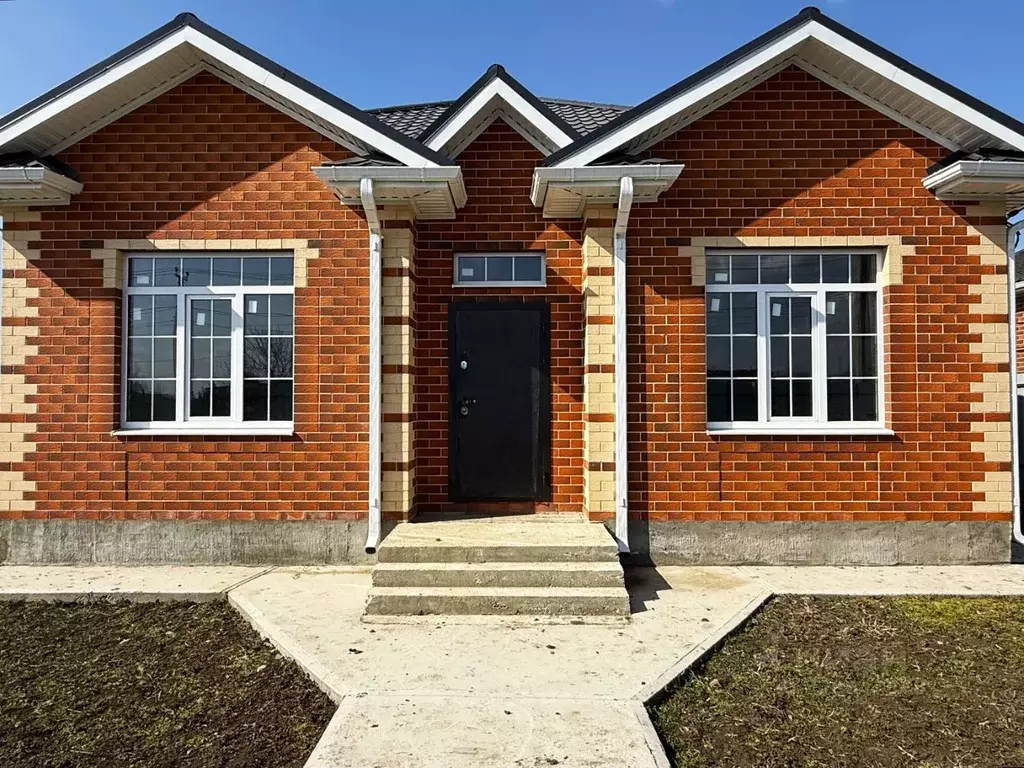 Коттедж в Краснодарский край, Динской район, с. Красносельское ул. ... - Фото 1