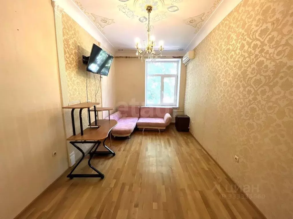 3-к кв. Крым, Симферополь ул. Севастопольская (82.6 м) - Фото 1