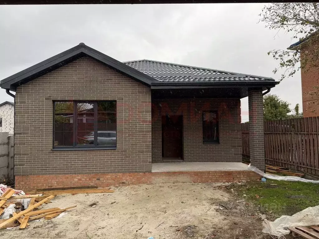 Дом в Ростовская область, Ростов-на-Дону Рябиновый пер. (95 м) - Фото 1