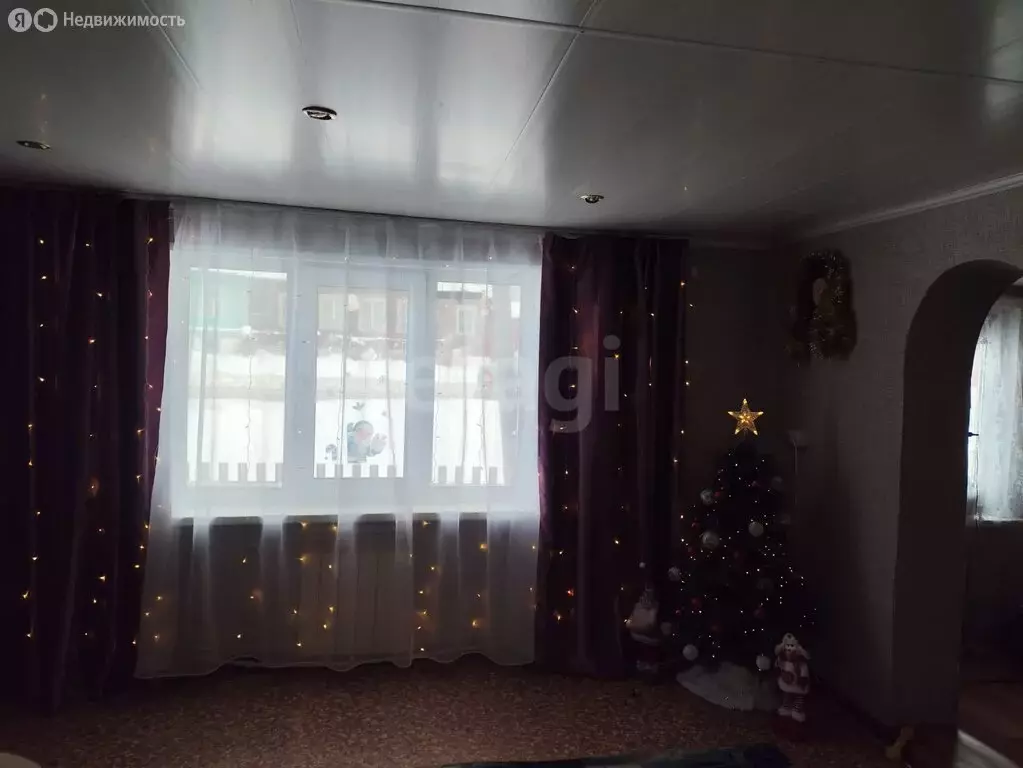 Дом в Челябинская область, Саткинский муниципальный округ, рабочий ... - Фото 1