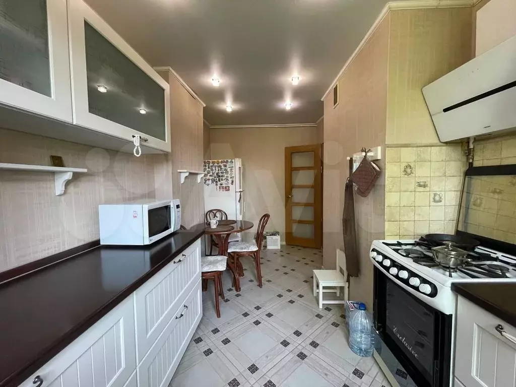 1-к. квартира, 35 м, 4/4 эт. - Фото 1