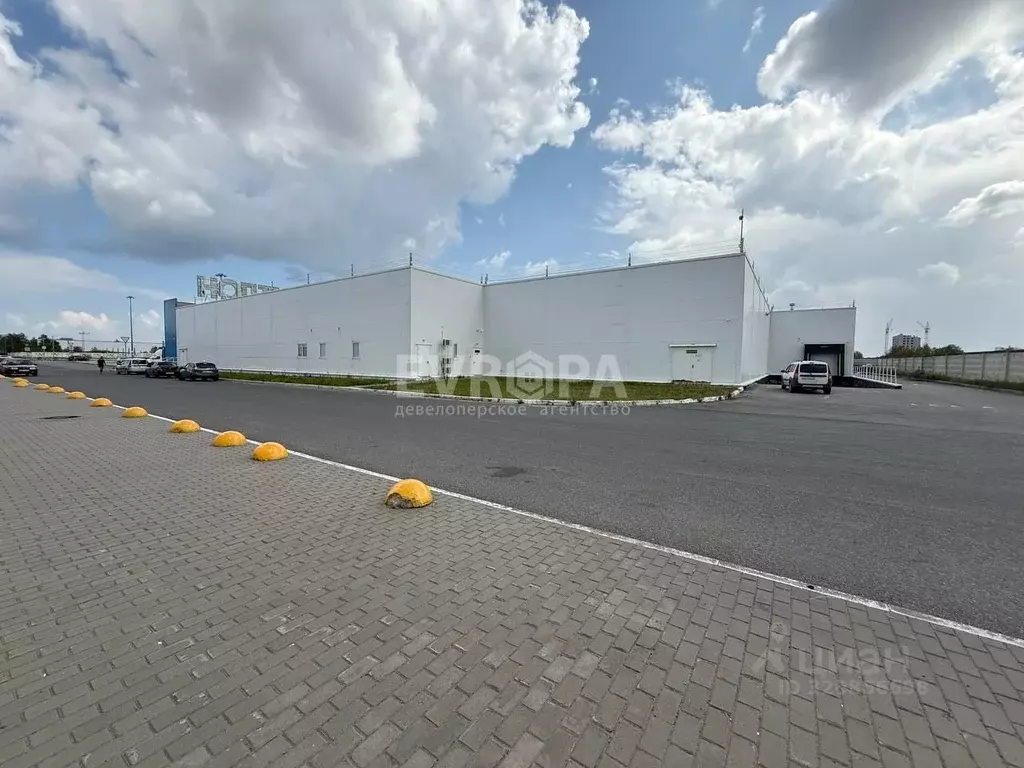 Торговая площадь в Ульяновская область, Ульяновск просп. Олимпийский, ... - Фото 0