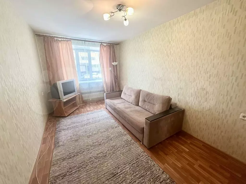 1-к. квартира, 31 м, 1/10 эт. - Фото 0