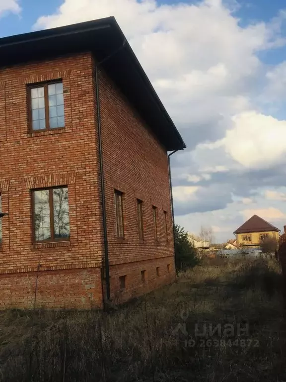 Дом в Курская область, Курский район, Моковский сельсовет, д. 1-я ... - Фото 1