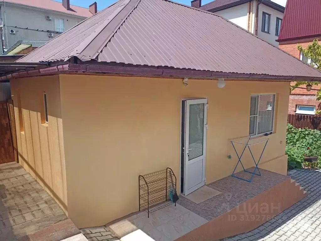 Дом в Краснодарский край, Геленджик ул. Чайковского, 39А (25 м) - Фото 0