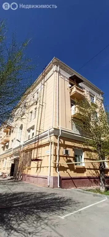 4-комнатная квартира: Волгоград, Коммунистическая улица, 32 (87.8 м) - Фото 0