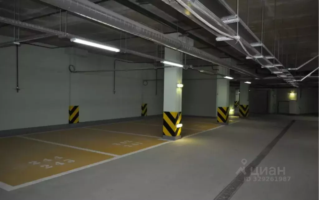 Гараж в Москва Мосфильмовская ул., 88к2с2 (19 м) - Фото 2
