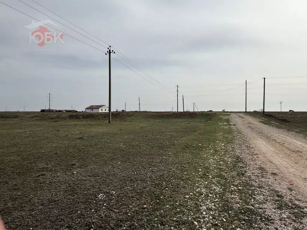 Участок в Крым, Сакский район, Молочненское с/пос, с. Абрикосовка  ... - Фото 2