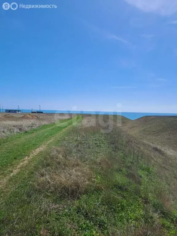 Участок в Черноморский район, село Окунёвка (6 м) - Фото 2