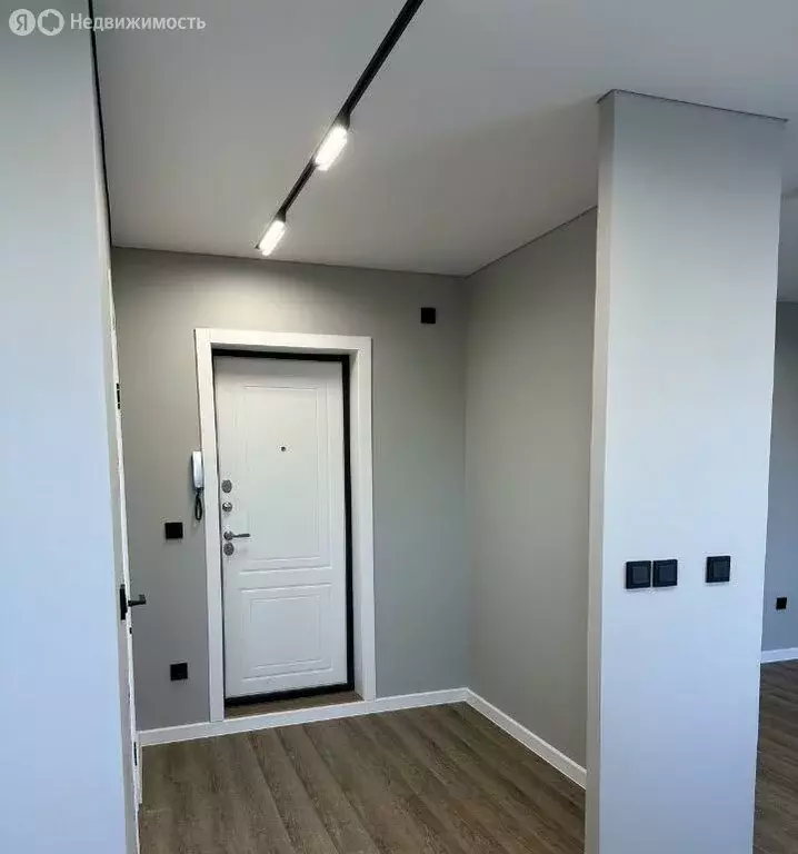 Квартира-студия: Красноярск, улица Белопольского, 2 (29 м) - Фото 1