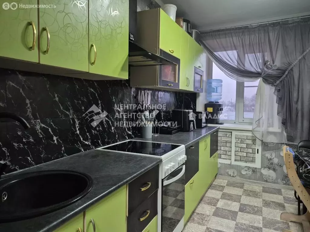 4-комнатная квартира: Рыбное, Юбилейная улица, 12 (75.3 м) - Фото 2