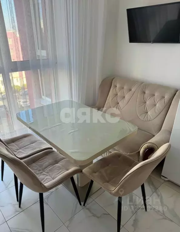 2-к кв. Крым, Симферополь ул. Батурина, 95 (60.0 м) - Фото 2