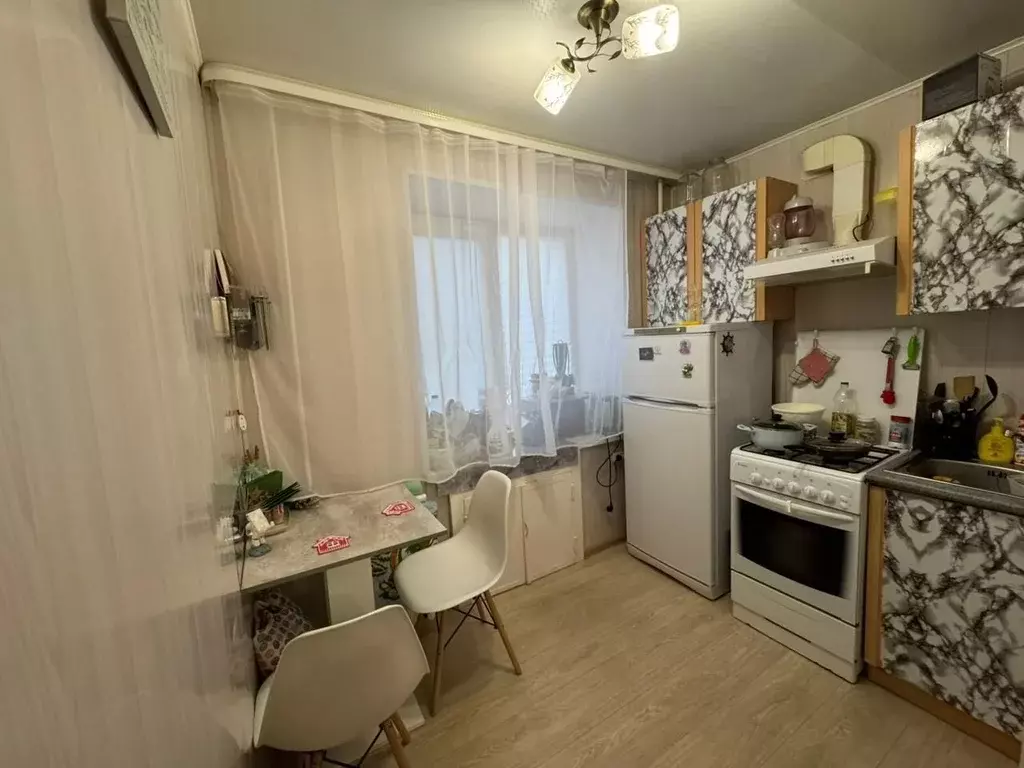 2-к кв. Ленинградская область, Тихвин 1-й мкр, 25 (44.0 м) - Фото 0