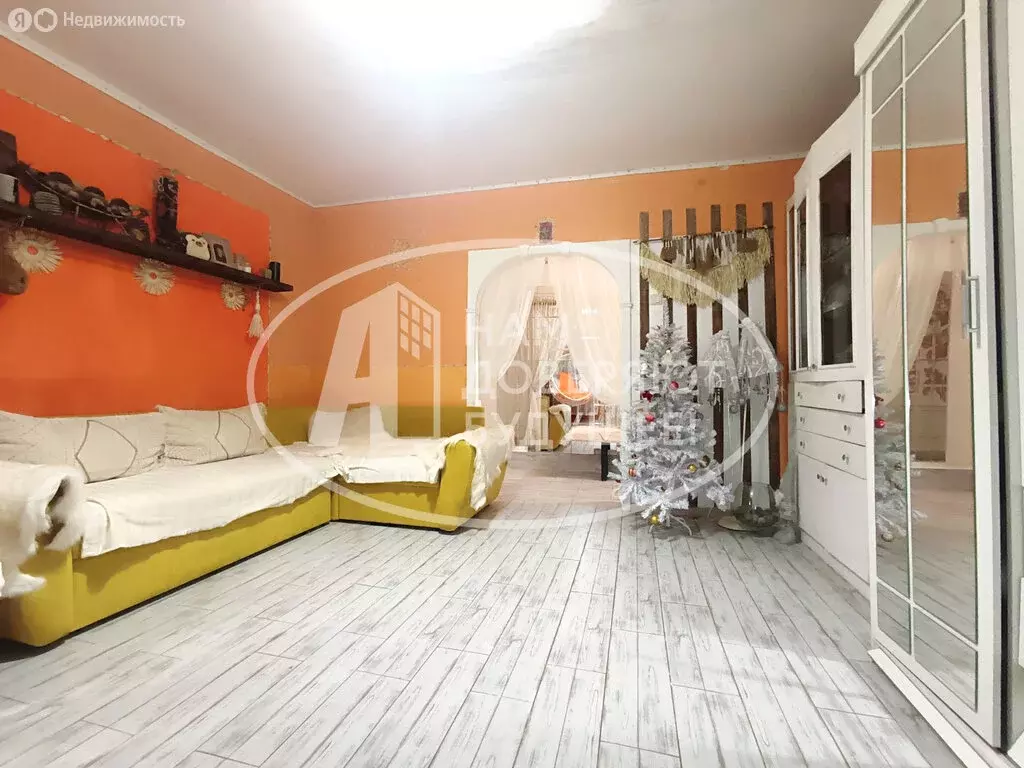 3-комнатная квартира: Пермь, Вильвенская улица, 21 (68.8 м) - Фото 0