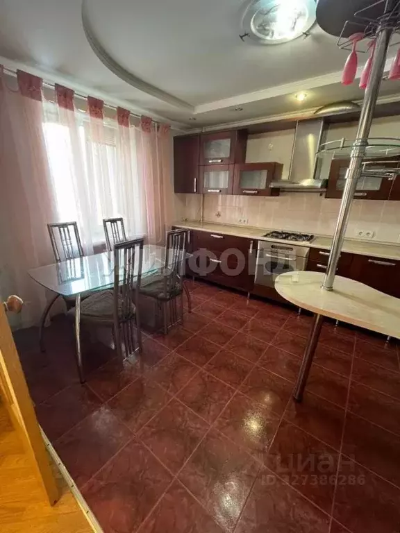 3-к кв. Белгородская область, Белгород ул. Губкина, 17б (78.4 м) - Фото 2