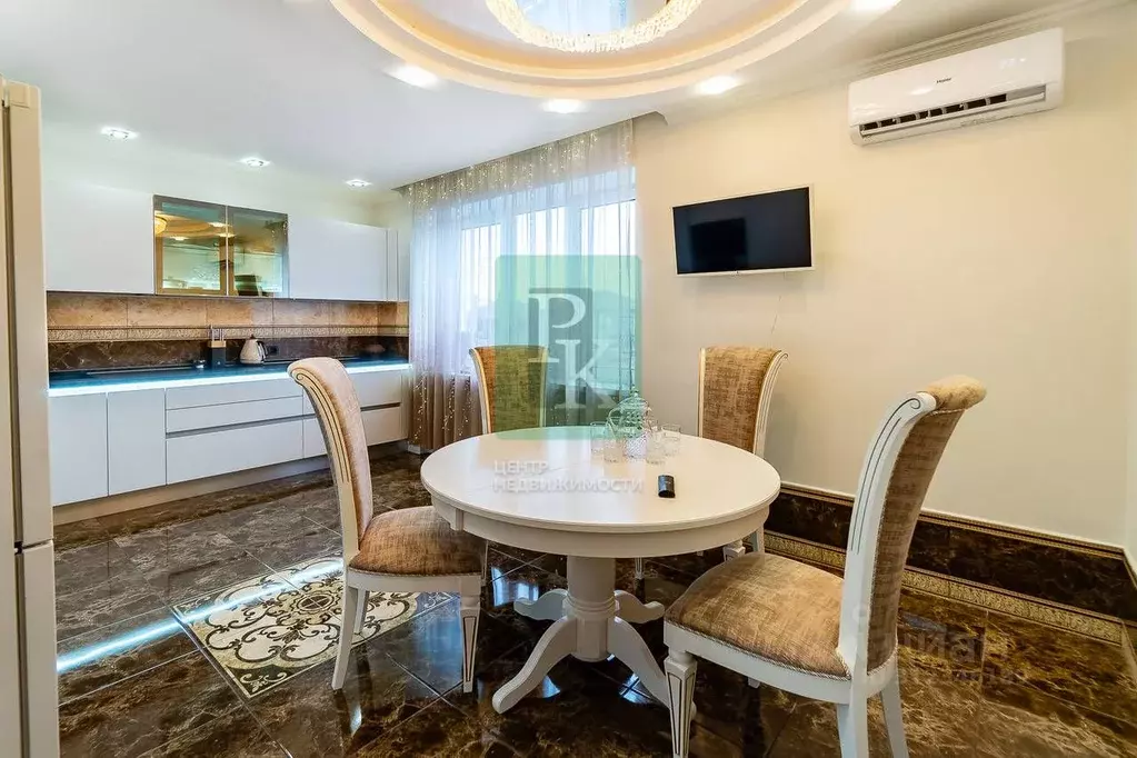 Дом в Севастополь ул. Василия Шукшина, 35 (311 м) - Фото 1