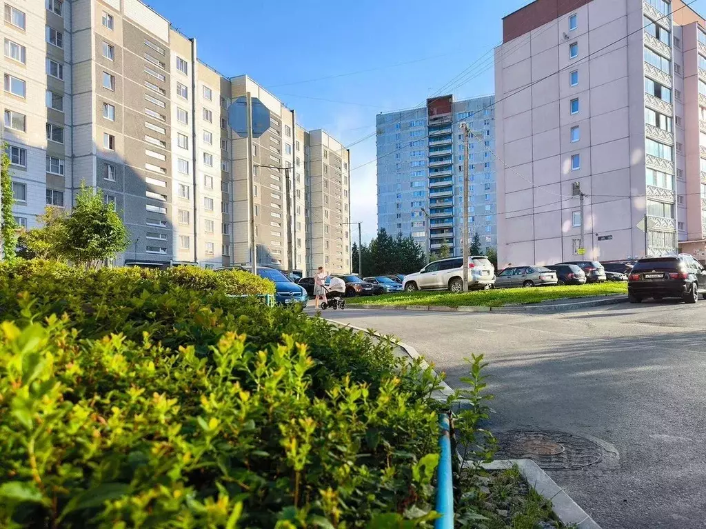 2-к кв. Карелия, Петрозаводск ул. Чапаева, 104 (59.0 м) - Фото 0