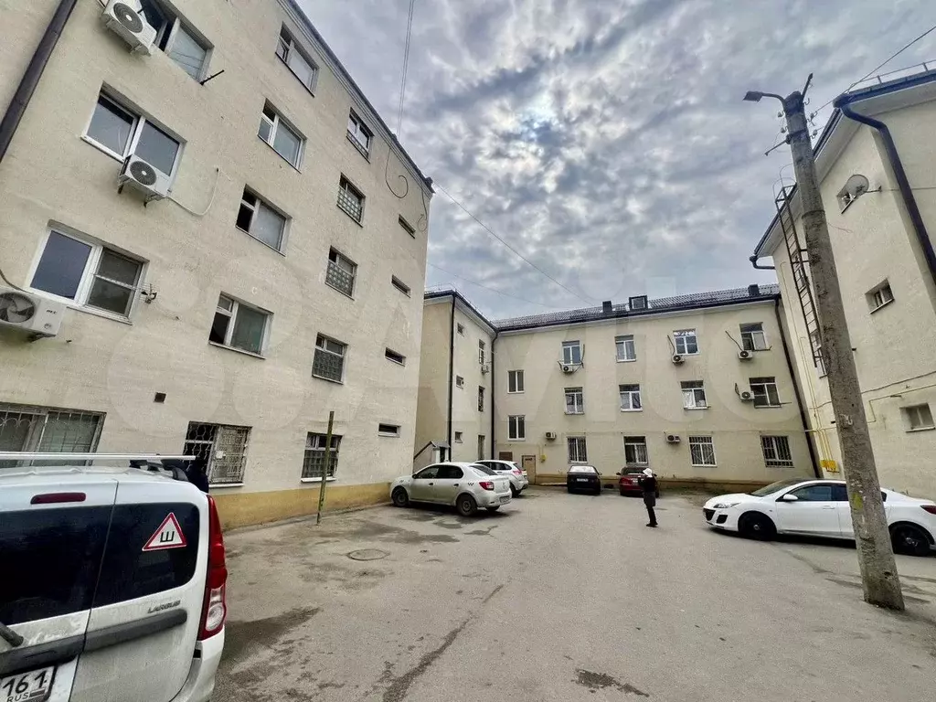 Комната 18 м в 8-к., 3/5 эт. - Фото 1