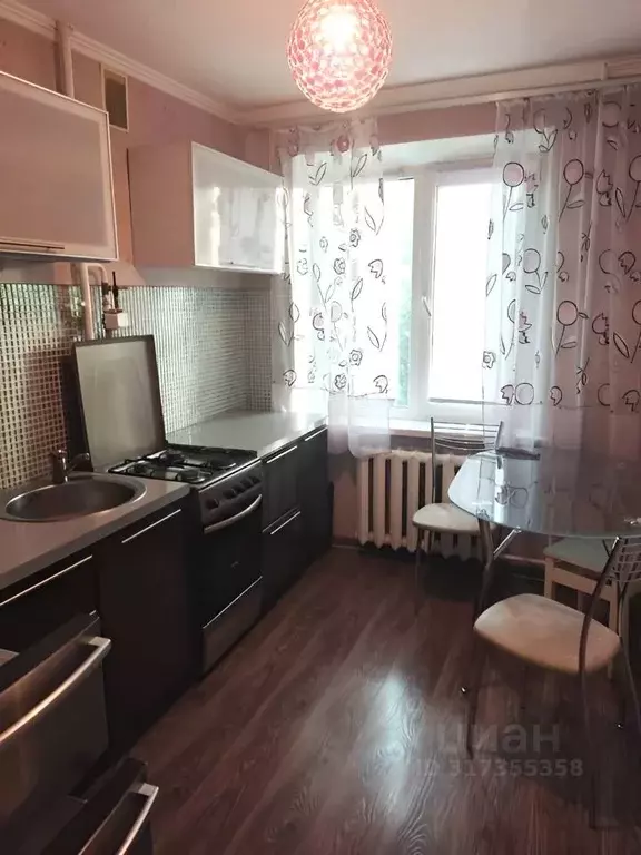 2-к кв. Омская область, Омск Волочаевская ул., 15 (49.0 м) - Фото 0