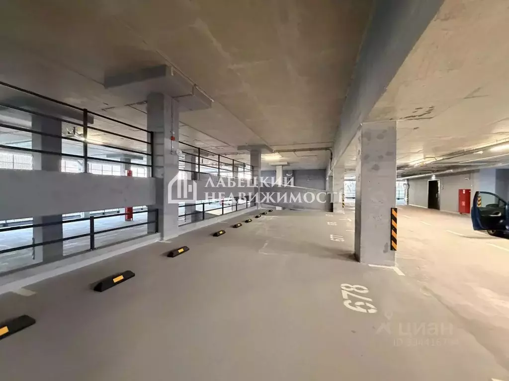 Гараж в Московская область, Красногорск Опалиха мкр, бул. Серебряный, ... - Фото 2
