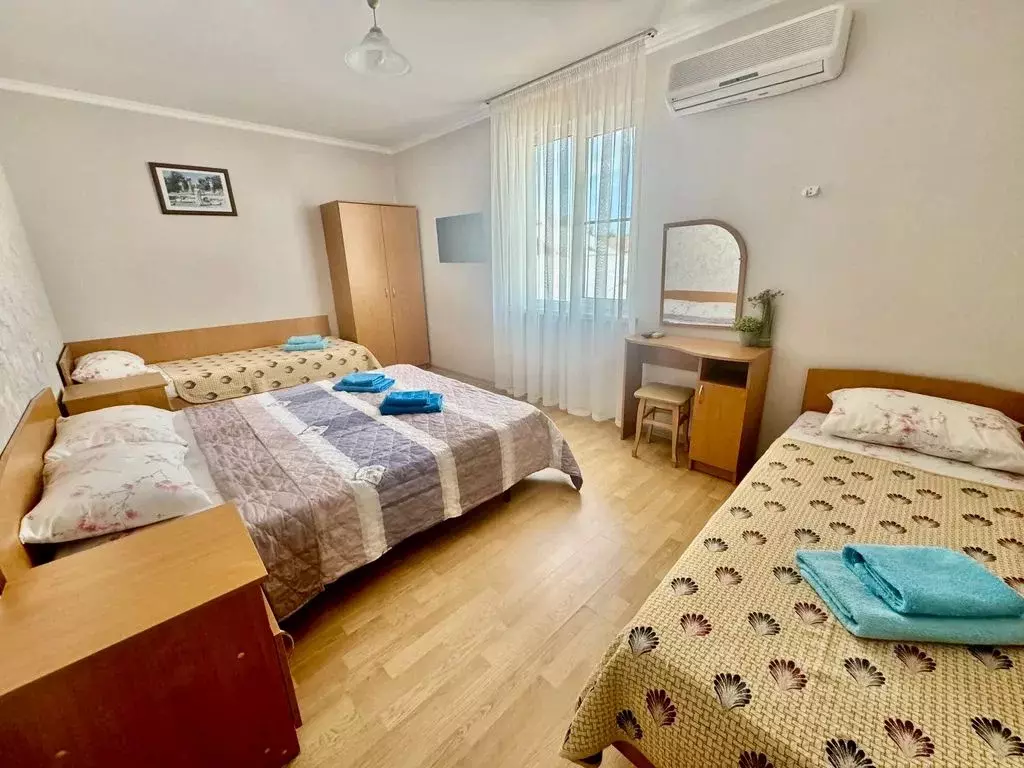 Комната Краснодарский край, Геленджик ул. Александра Блока, 9 - Фото 1