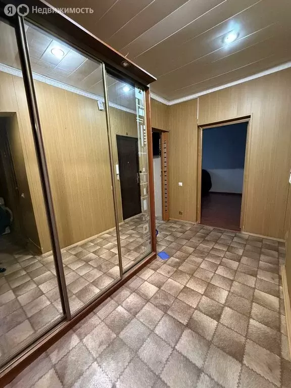 3-комнатная квартира: Нерюнгри, Южно-Якутская улица, 37 (77.4 м) - Фото 0