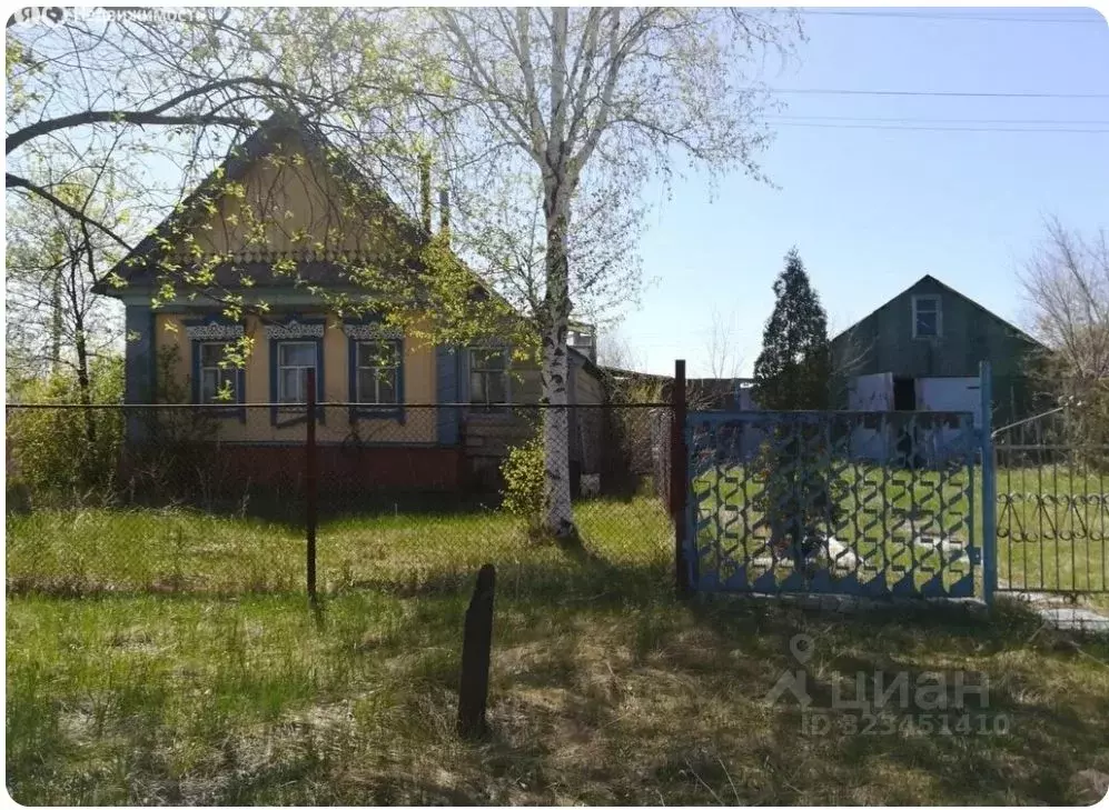 Дом в Ульяновская область, Кузоватовский район, Спешневское с/пос, с. ... - Фото 2