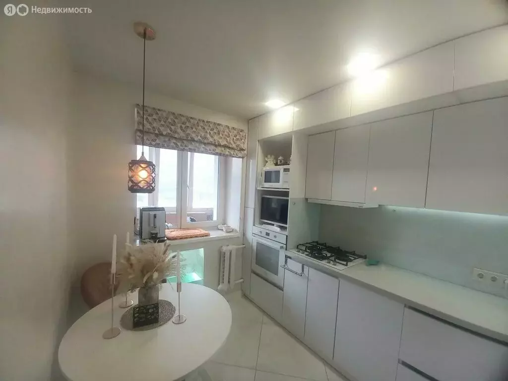 3-комнатная квартира: Киров, Октябрьский район, улица Свердлова, 25А ... - Фото 1