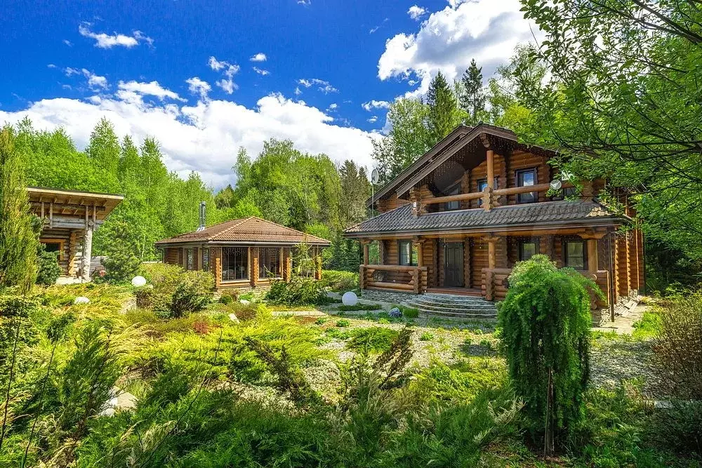 Дом 350 м на участке 14,5 сот. - Фото 0