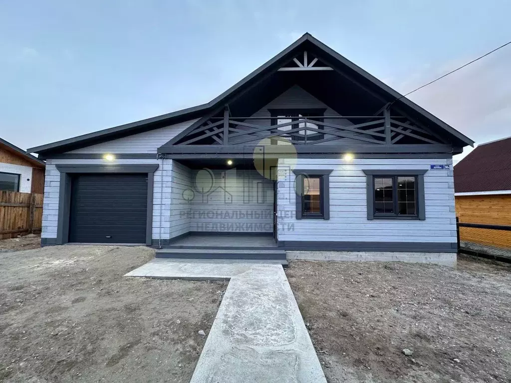 Дом в Иркутская область, Иркутский муниципальный округ, д. Карлук ул. ... - Фото 1