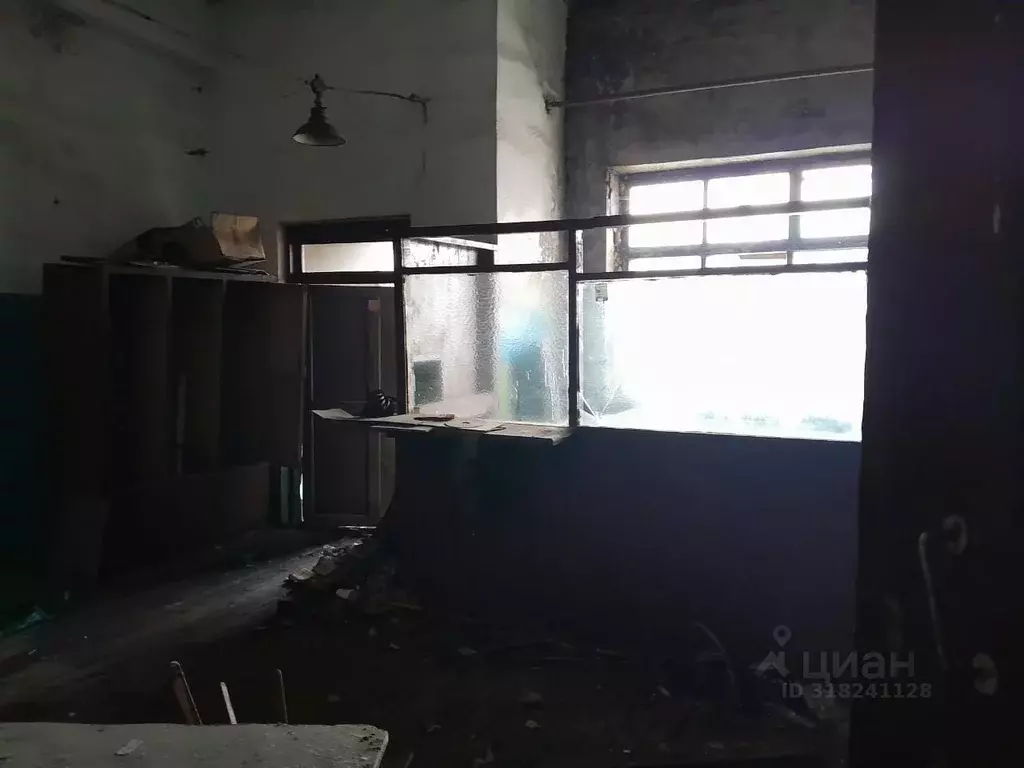 Помещение свободного назначения в Кировская область, Луза Коммунальная ... - Фото 0
