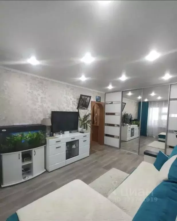 1-к кв. Татарстан, Казань просп. Победы, 100 (37.0 м) - Фото 2