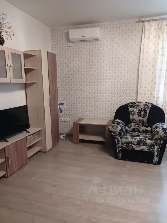 2-к кв. Крым, Сакский район, с. Молочное ул. Дружбы, 75 (57.0 м) - Фото 1