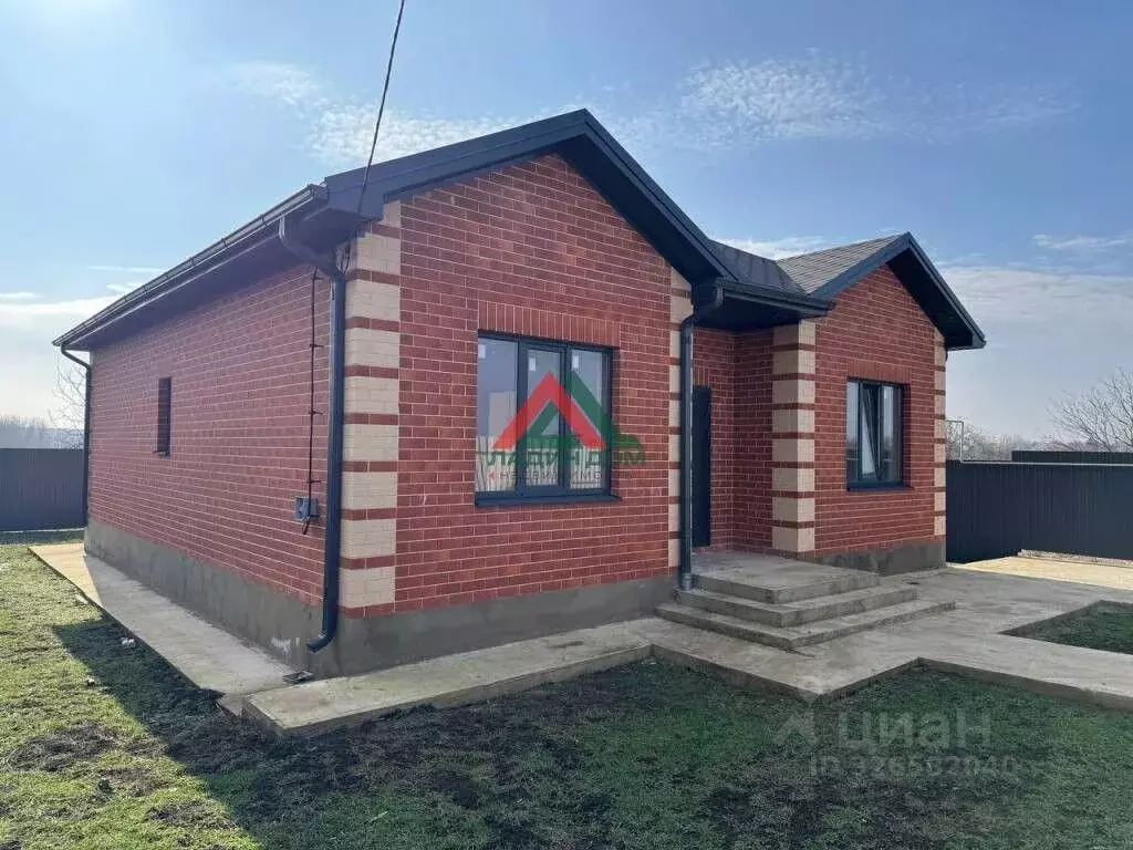 Дом в Краснодарский край, Динской район, с. Красносельское ул. Гоголя ... - Фото 2