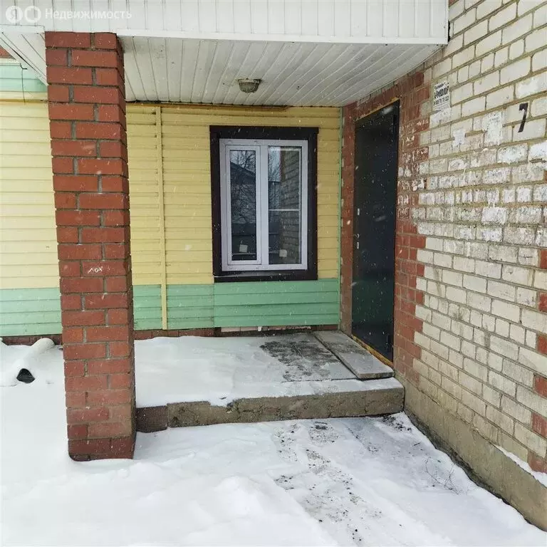 Дом в Челябинская область, Увельский муниципальный округ, посёлок ... - Фото 1