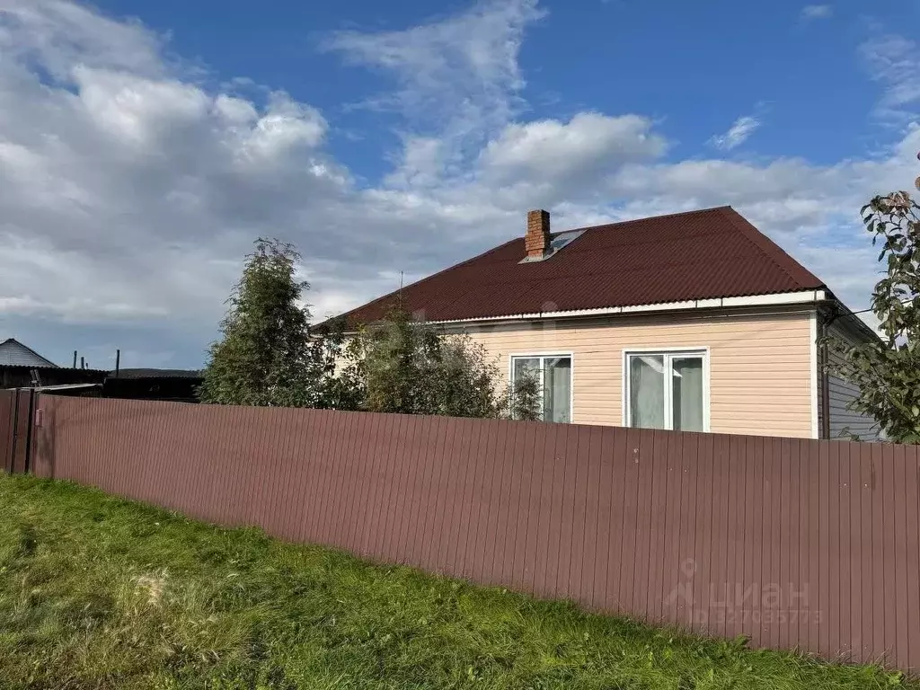 Дом в Красноярский край, Красноярск городской округ, с. Дрокино ул. ... - Фото 1