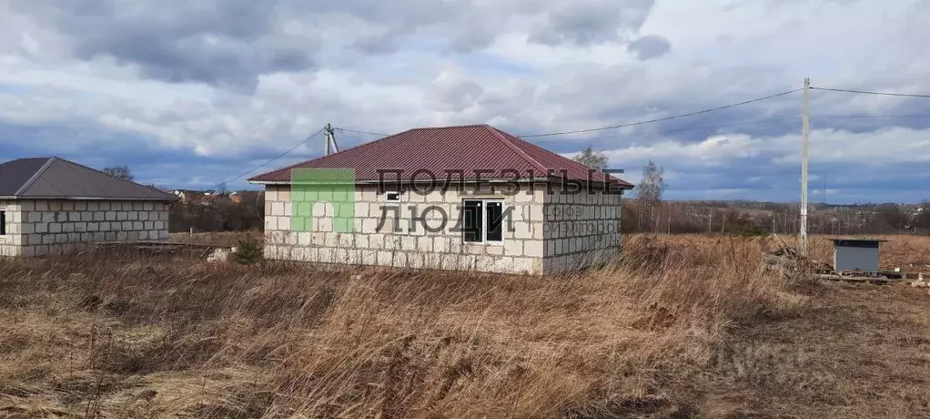 Дом в Орловская область, Орловский район, д. Образцово туп. ... - Фото 1