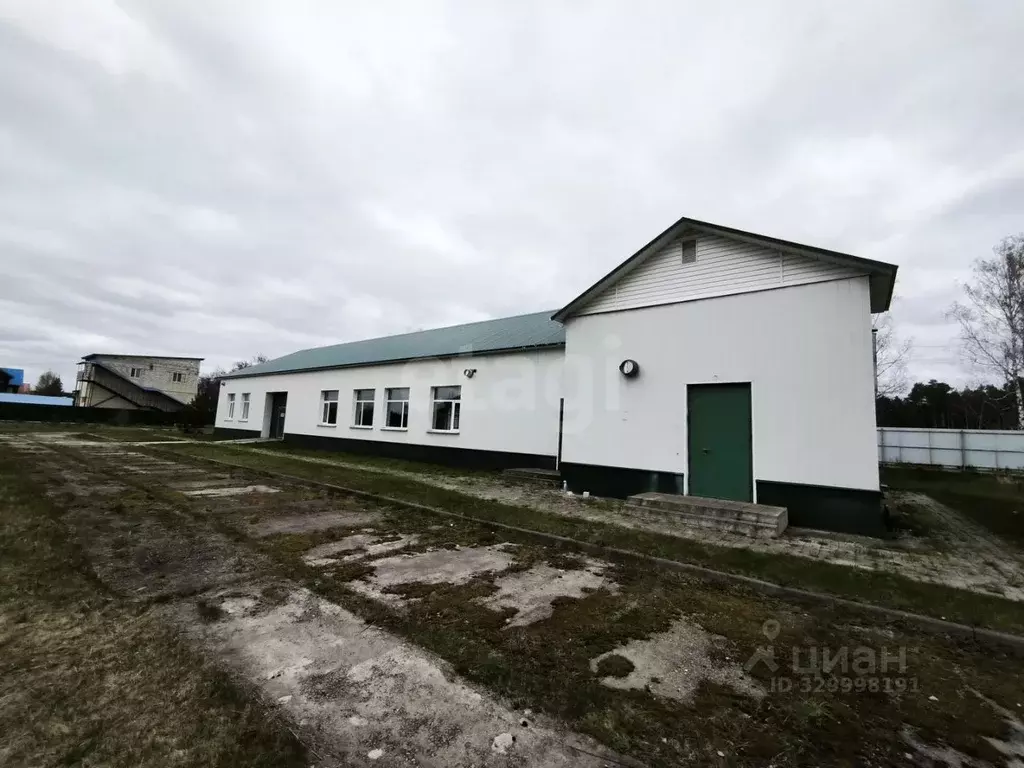 Склад в Брянская область, Жуковка Сельская ул., 19 (461 м) - Фото 1