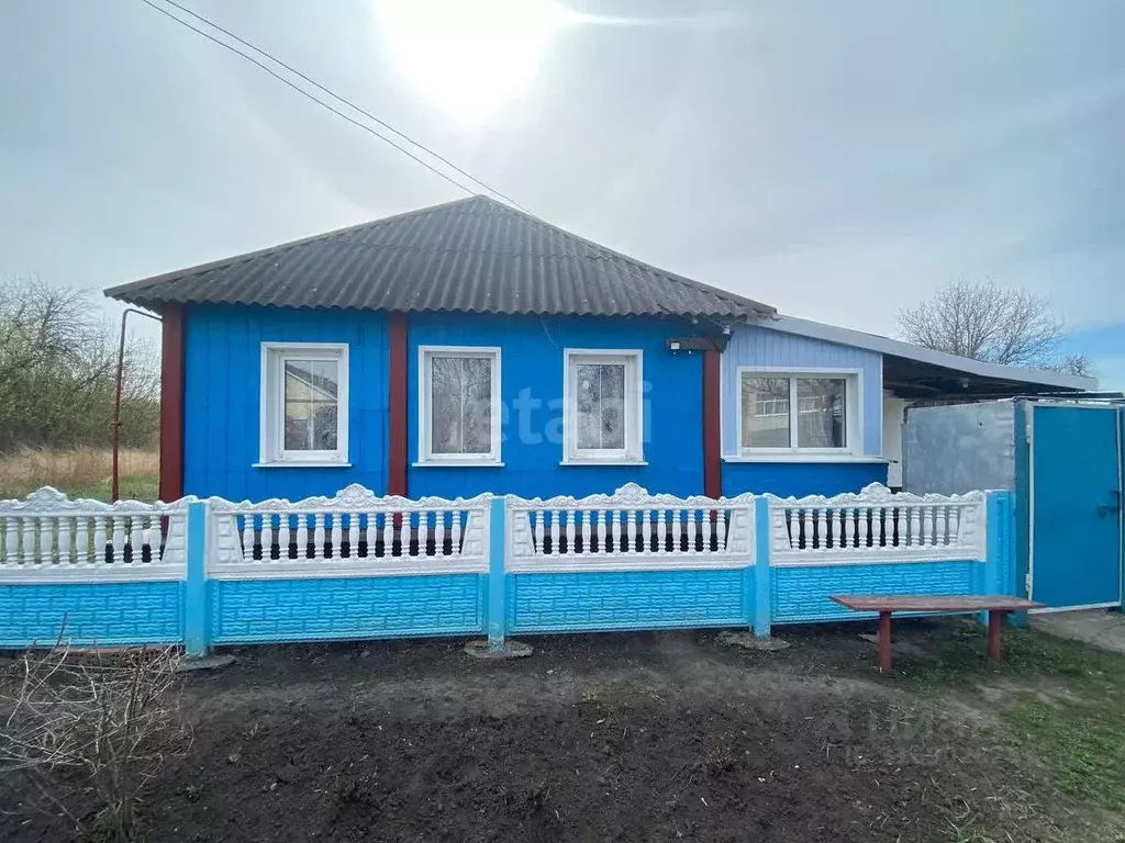 Дом в Белгородская область, Валуйки Школьная ул., 73 (36 м) - Фото 0