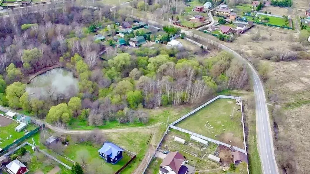 Участок в Московская область, Серпухов городской округ, д. Верхние ... - Фото 1