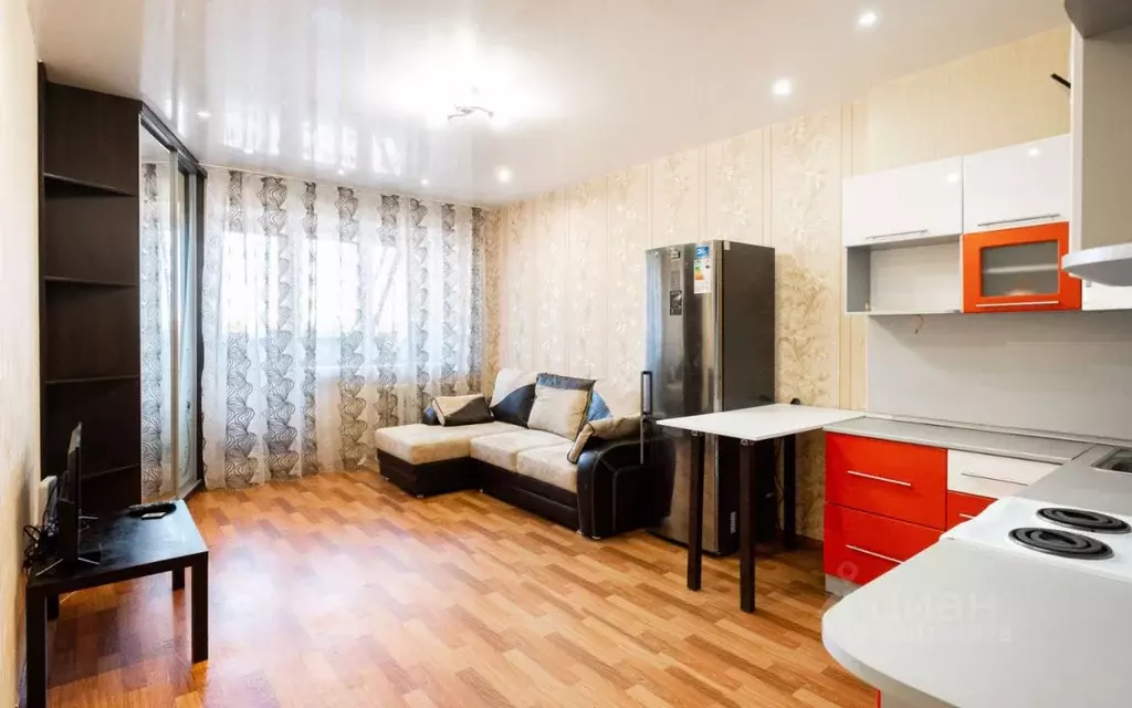 Студия Омская область, Омск ул. 5-я Линия, 227Ак2 (31.0 м) - Фото 1