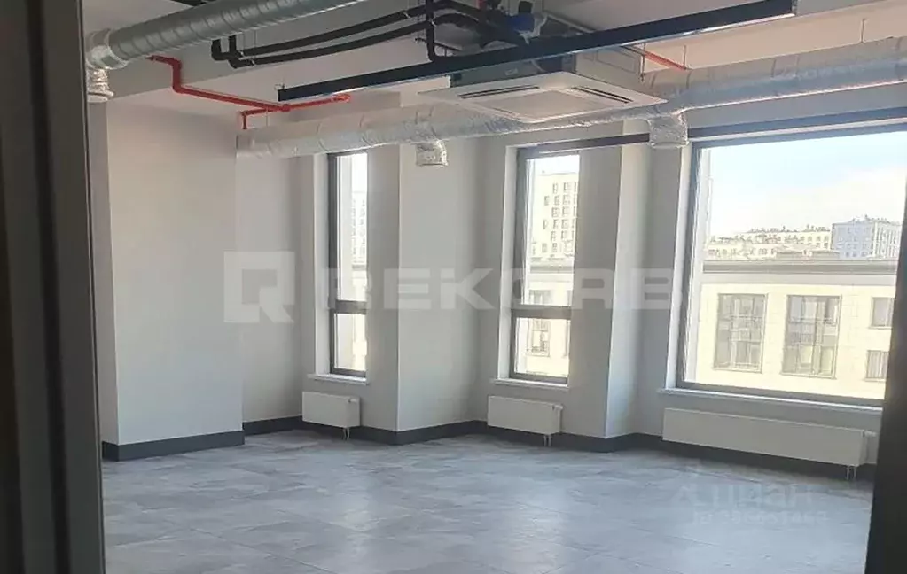 Офис в Санкт-Петербург ул. Парфеновская, 12 (452 м) - Фото 0