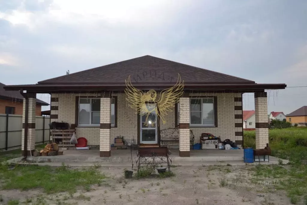 Дом в Белгородская область, Старый Оскол просп. Александра Невского, ... - Фото 1
