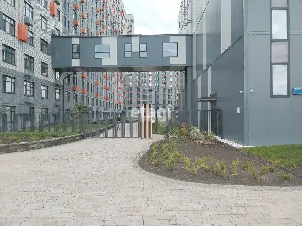 Гараж в Тюменская область, Тюмень ул. Первооткрывателей, 12 (13 м) - Фото 2