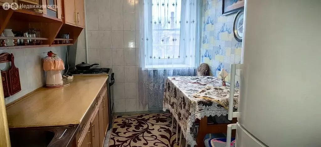 3-комнатная квартира: Лабинск, улица Некрасова, 59 (58.2 м) - Фото 1