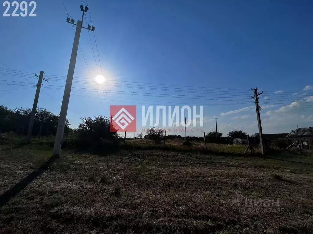 Участок в Крым, Кировский район, с. Владиславовка ул. Ленина, 39А (9.8 ... - Фото 1