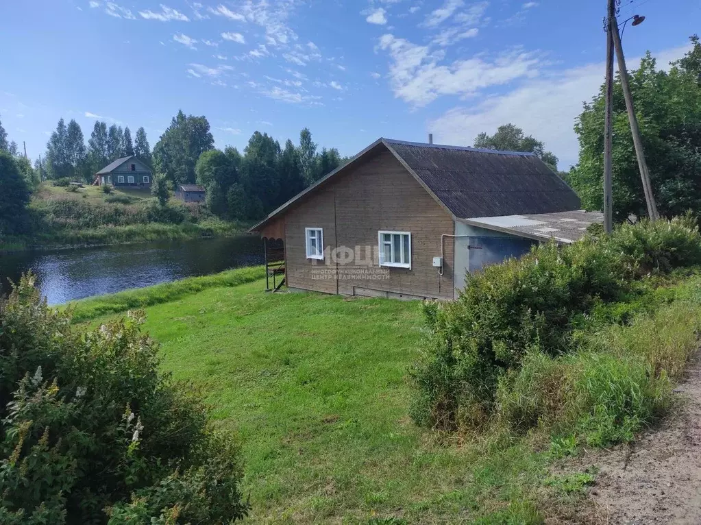 Дом в Карелия, Олонецкий район, с. Видлица Набережная ул., 44 (91 м) - Фото 1