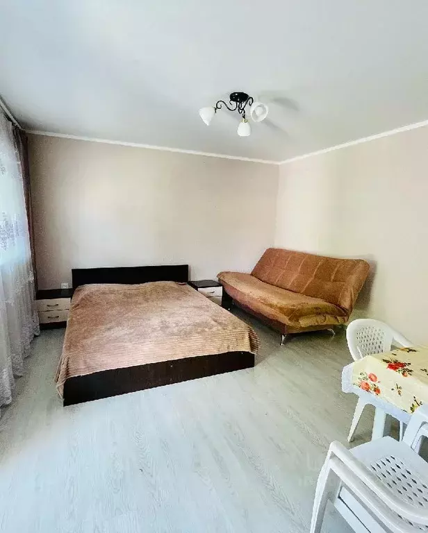 1-к кв. Крым, Черноморское пгт ул. Шевченко, 1 (30.0 м) - Фото 1