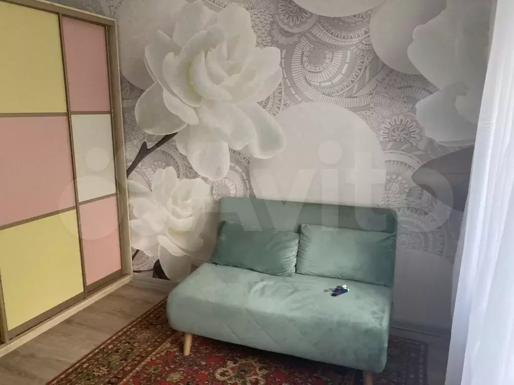 Комната 17 м в 3-к., 1/9 эт. - Фото 1